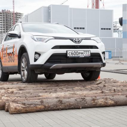 Тест-драйв Toyota в Парке Легенд-103